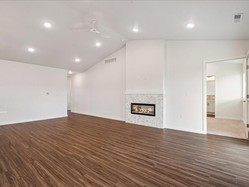 192 Huntington Drive Iowa City IA 52245