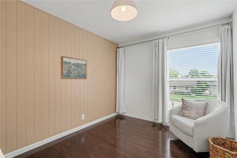 221 Windsor Drive NE Cedar Rapids IA 52402