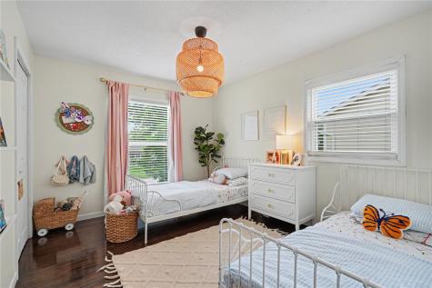 221 Windsor Drive NE Cedar Rapids IA 52402