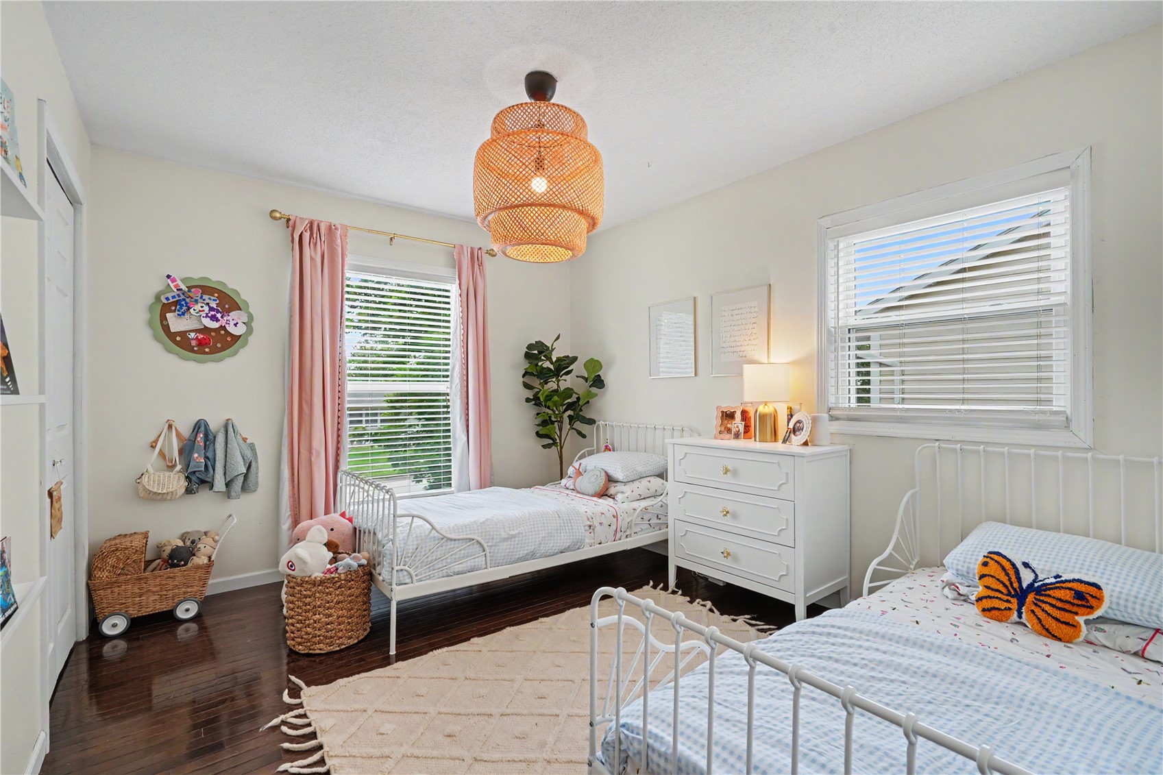 221 Windsor Drive NE Cedar Rapids IA 52402