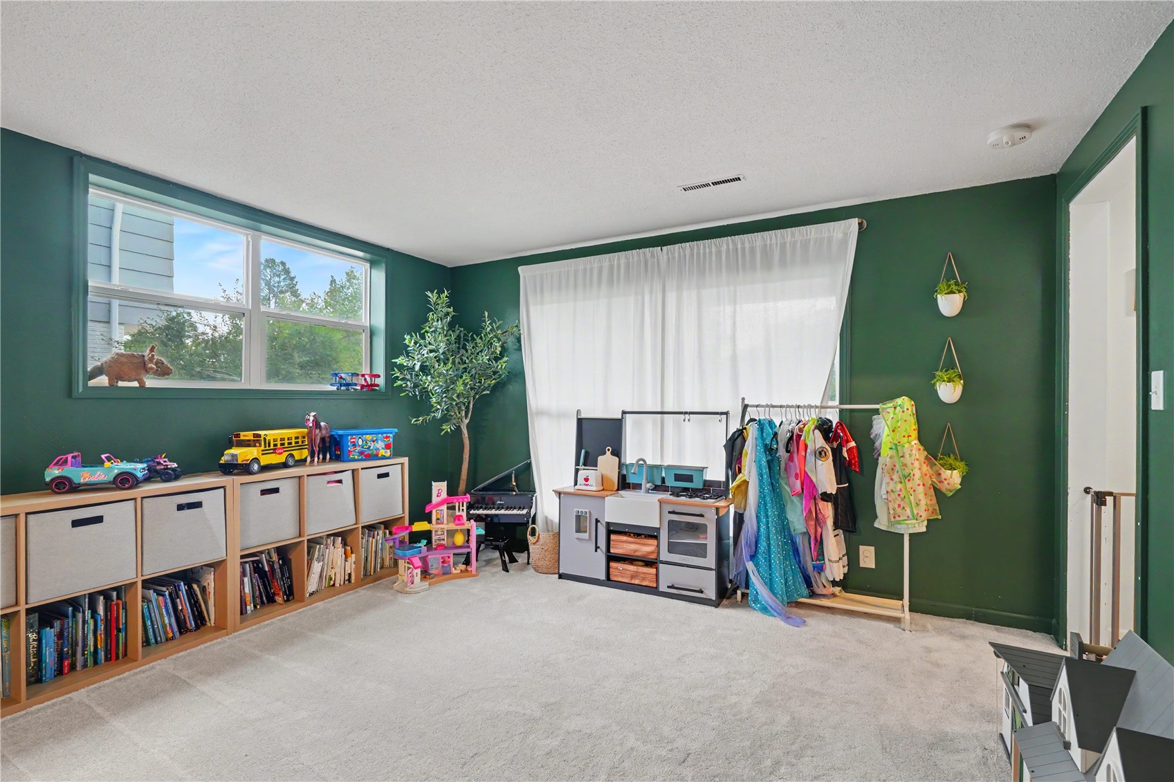 221 Windsor Drive NE Cedar Rapids IA 52402