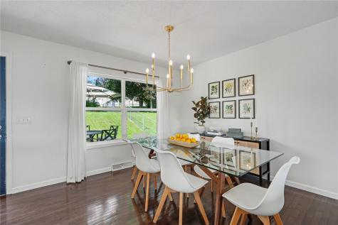 221 Windsor Drive NE Cedar Rapids IA 52402
