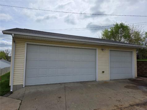 349 27th Avenue SW Cedar Rapids IA 52404