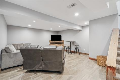 519 B Avenue SE Mt Vernon IA 52314