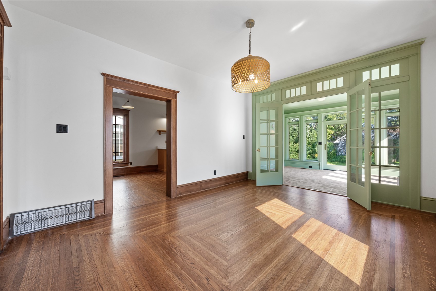 304 E Union Street Manchester IA 52057