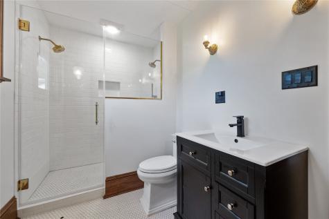 304 E Union Street Manchester IA 52057