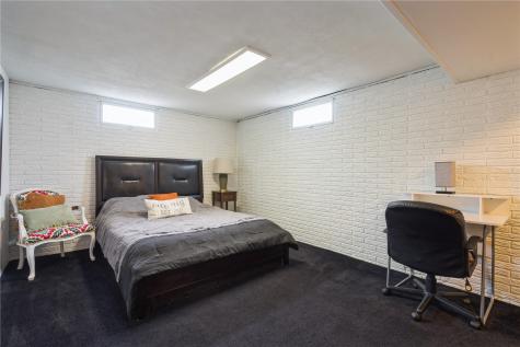 135 29th Street Court Marion IA 52302