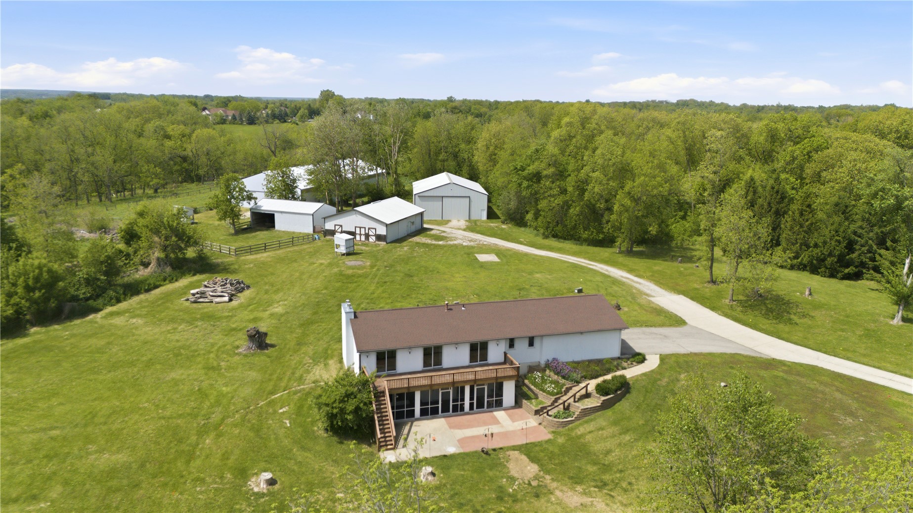 10611 Hawks Haven Road Cedar Rapids IA 52411