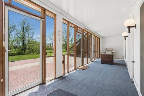 10611 Hawks Haven Road Cedar Rapids IA 52411