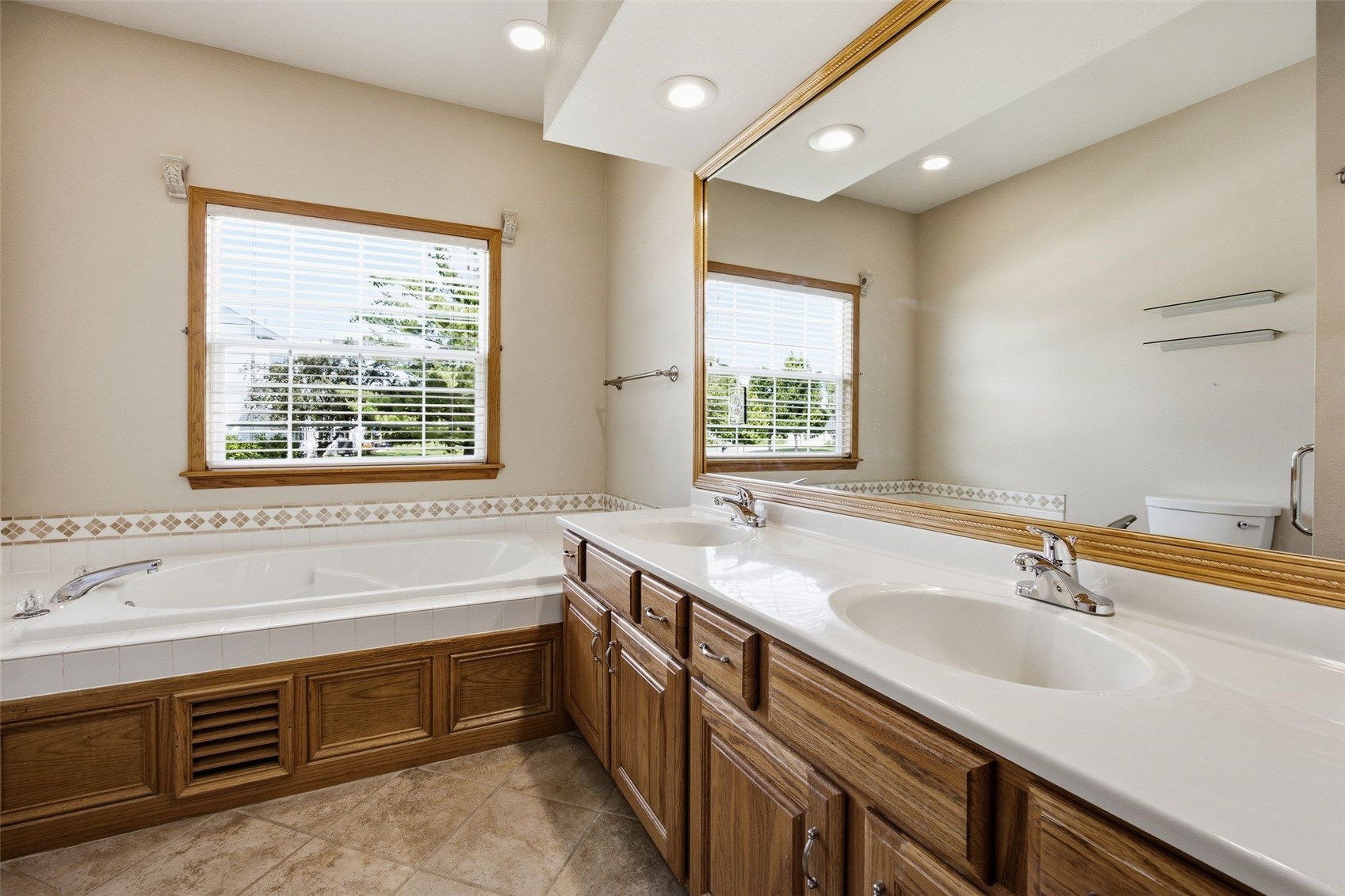 2045 Newcastle Road Marion IA 52302