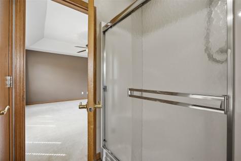 2045 Newcastle Road Marion IA 52302