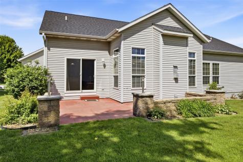 2045 Newcastle Road Marion IA 52302
