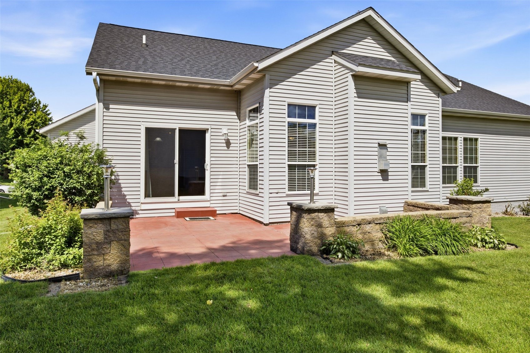 2045 Newcastle Road Marion IA 52302