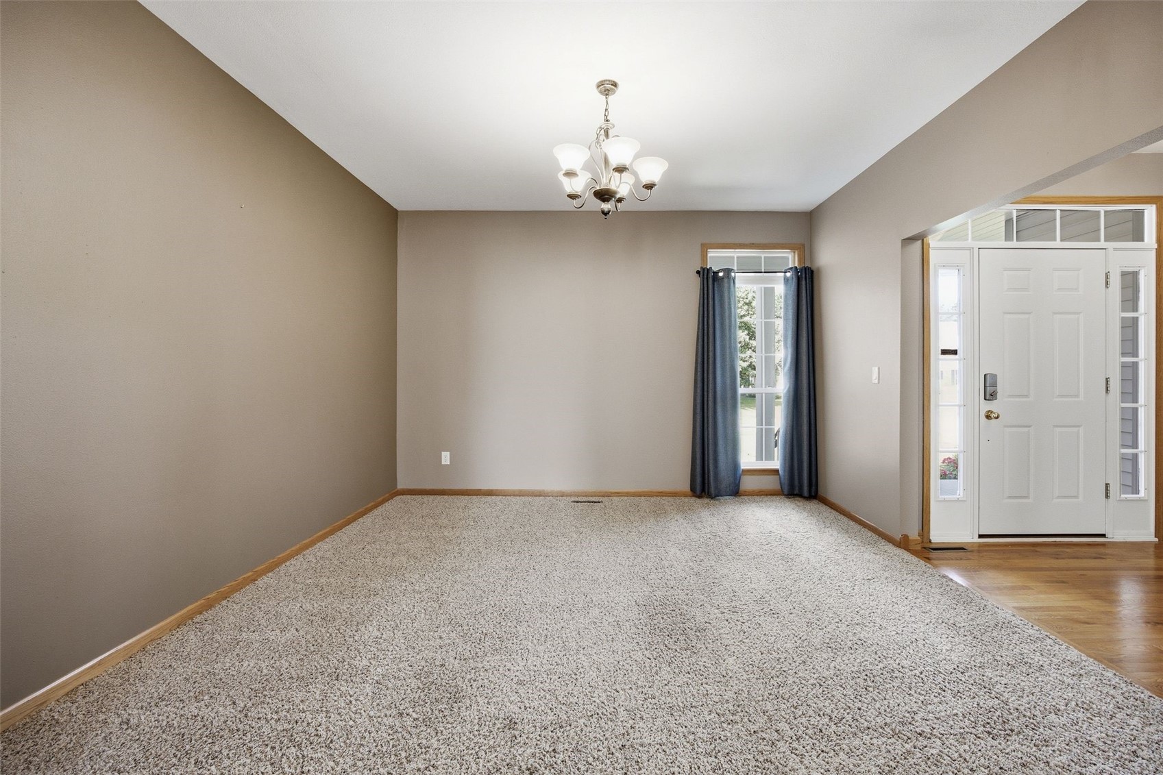 2045 Newcastle Road Marion IA 52302