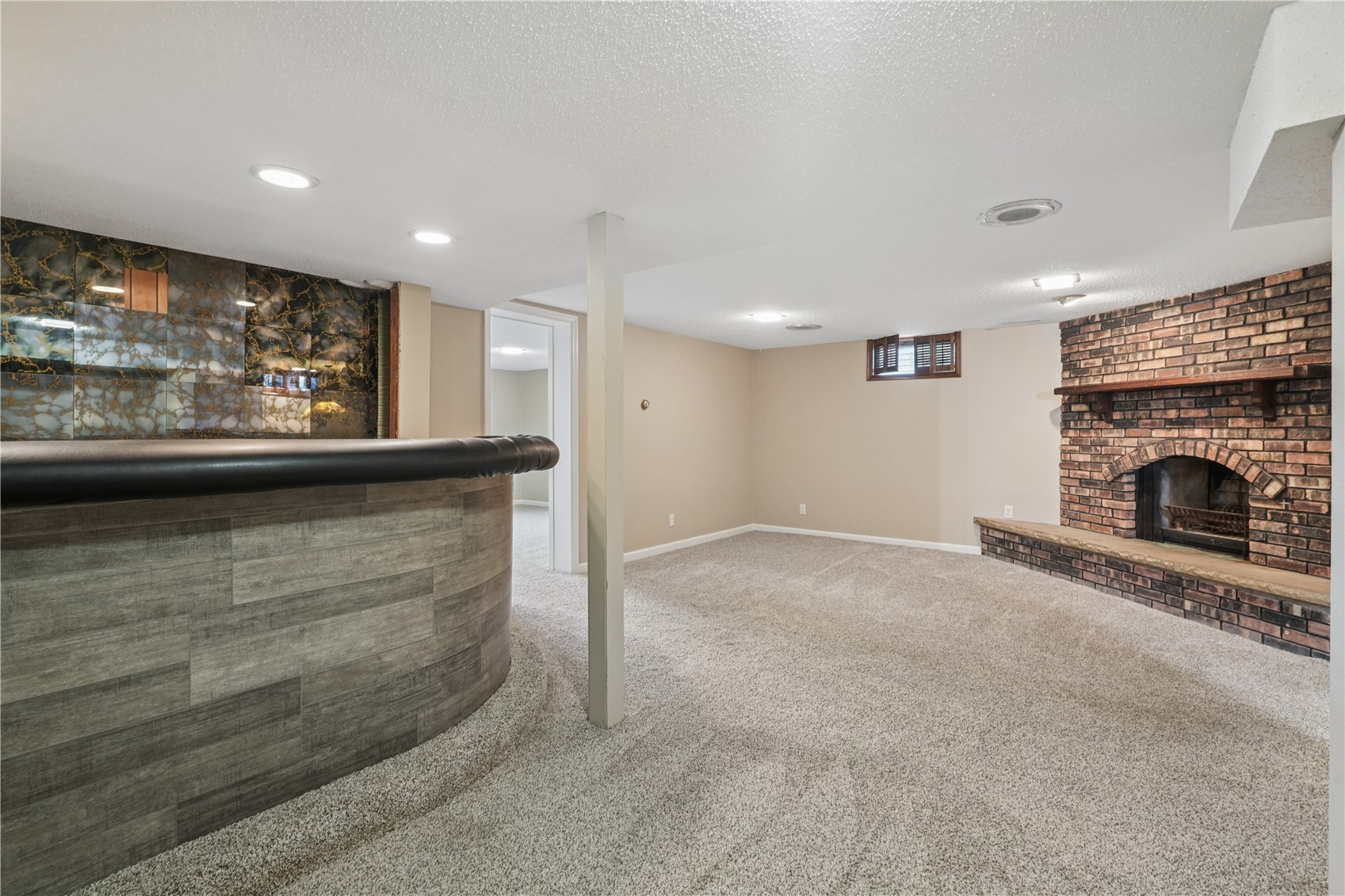 2135 Zika Avenue Cedar Rapids IA 52405