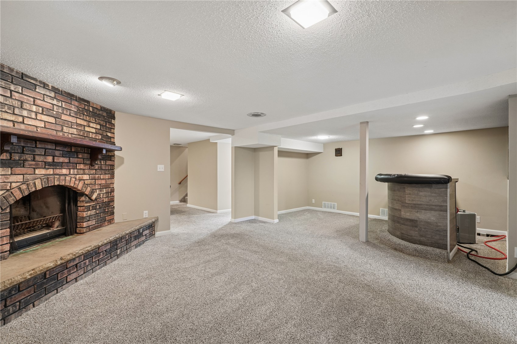 2135 Zika Avenue Cedar Rapids IA 52405