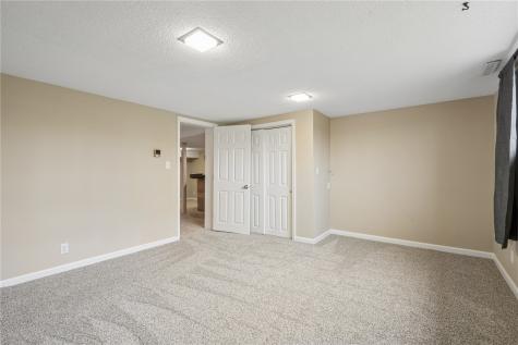 2135 Zika Avenue Cedar Rapids IA 52405