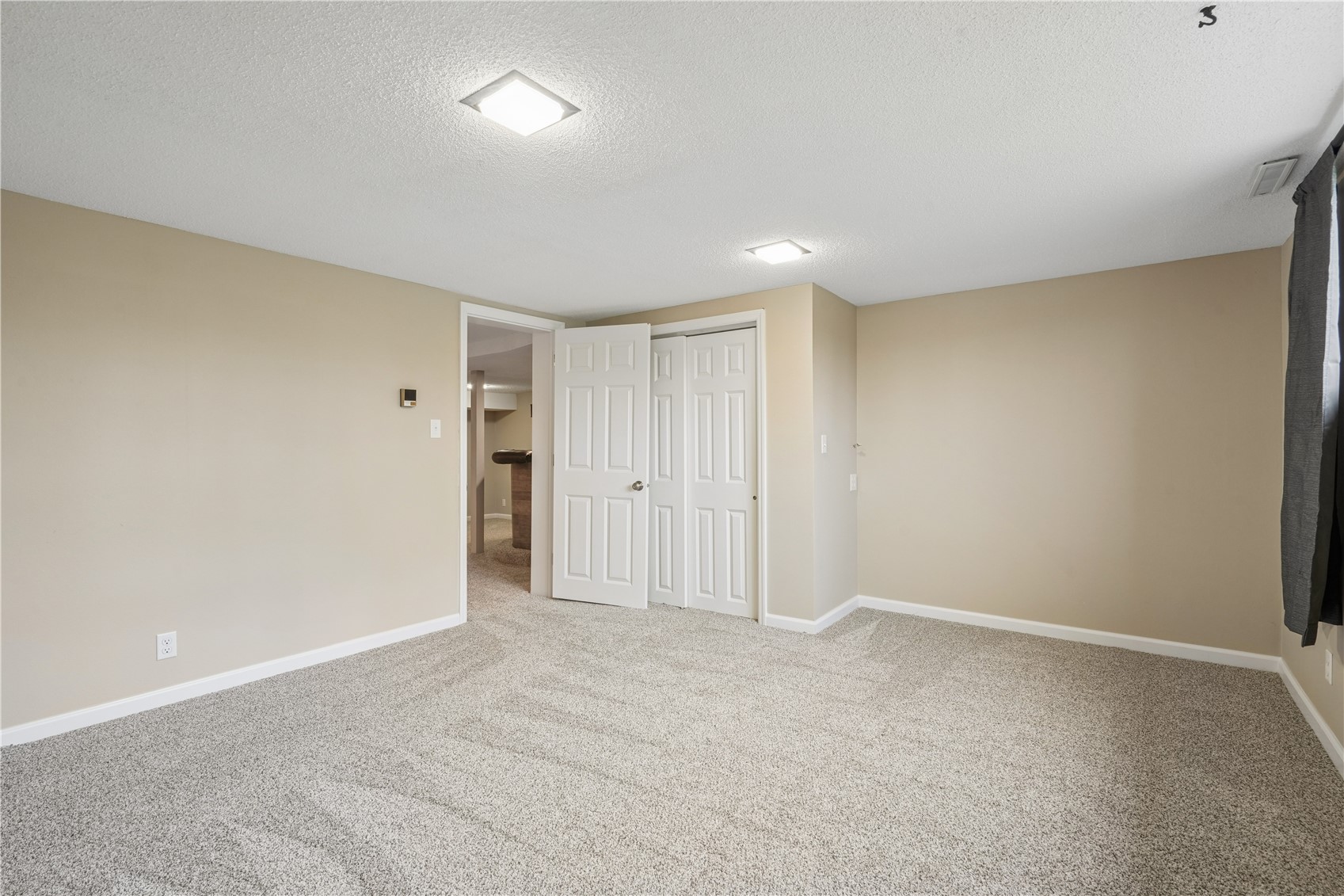 2135 Zika Avenue Cedar Rapids IA 52405