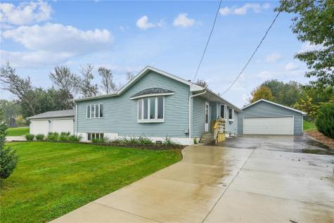 2135 Zika Avenue Cedar Rapids IA 52405