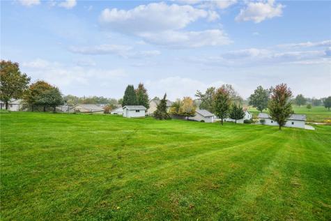 2135 Zika Avenue Cedar Rapids IA 52405