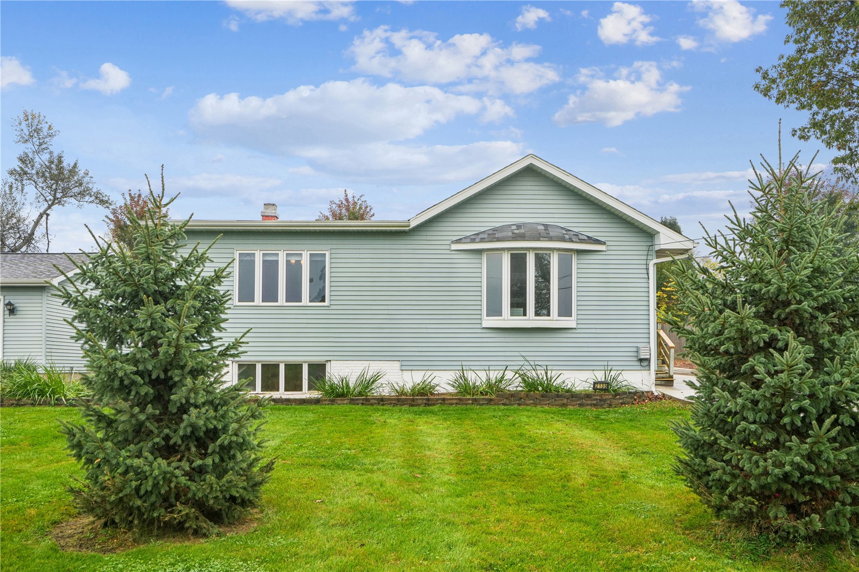 2135 Zika Avenue Cedar Rapids IA 52405