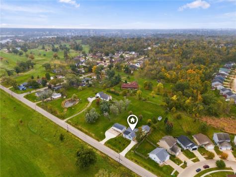2135 Zika Avenue Cedar Rapids IA 52405
