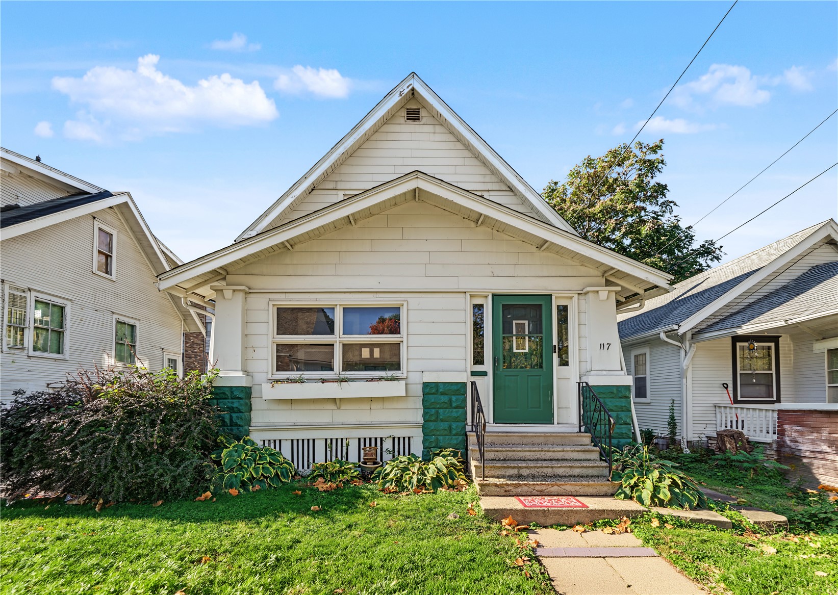 117 21st Street NE Cedar Rapids IA 52402