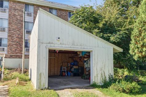 117 21st Street NE Cedar Rapids IA 52402