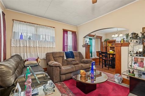 117 21st Street NE Cedar Rapids IA 52402