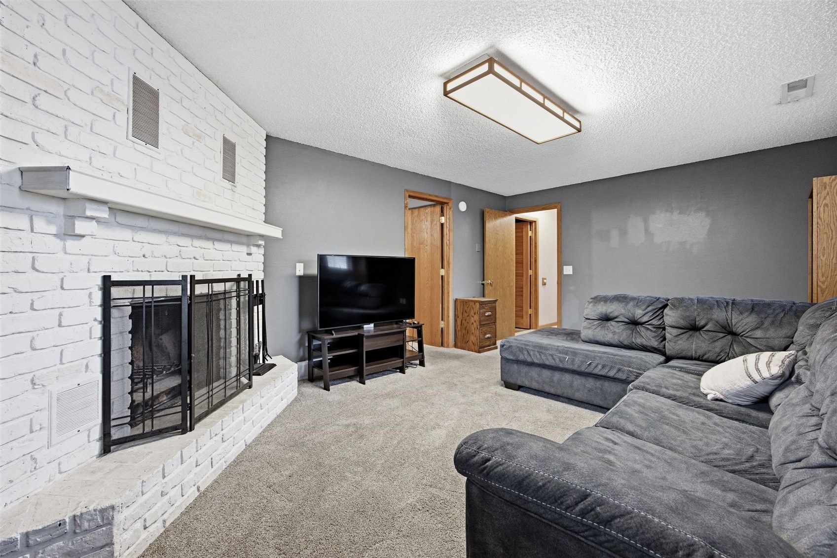 84 Amhurst Street Iowa City IA 52245