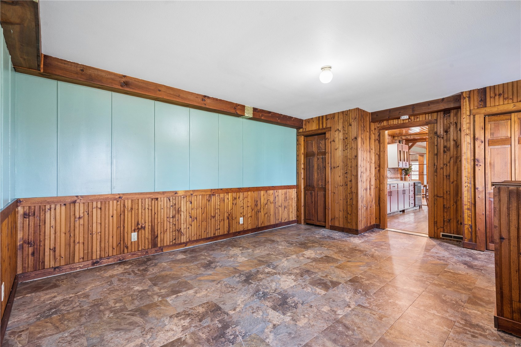 2576 58th Street Lane Vinton IA 52349