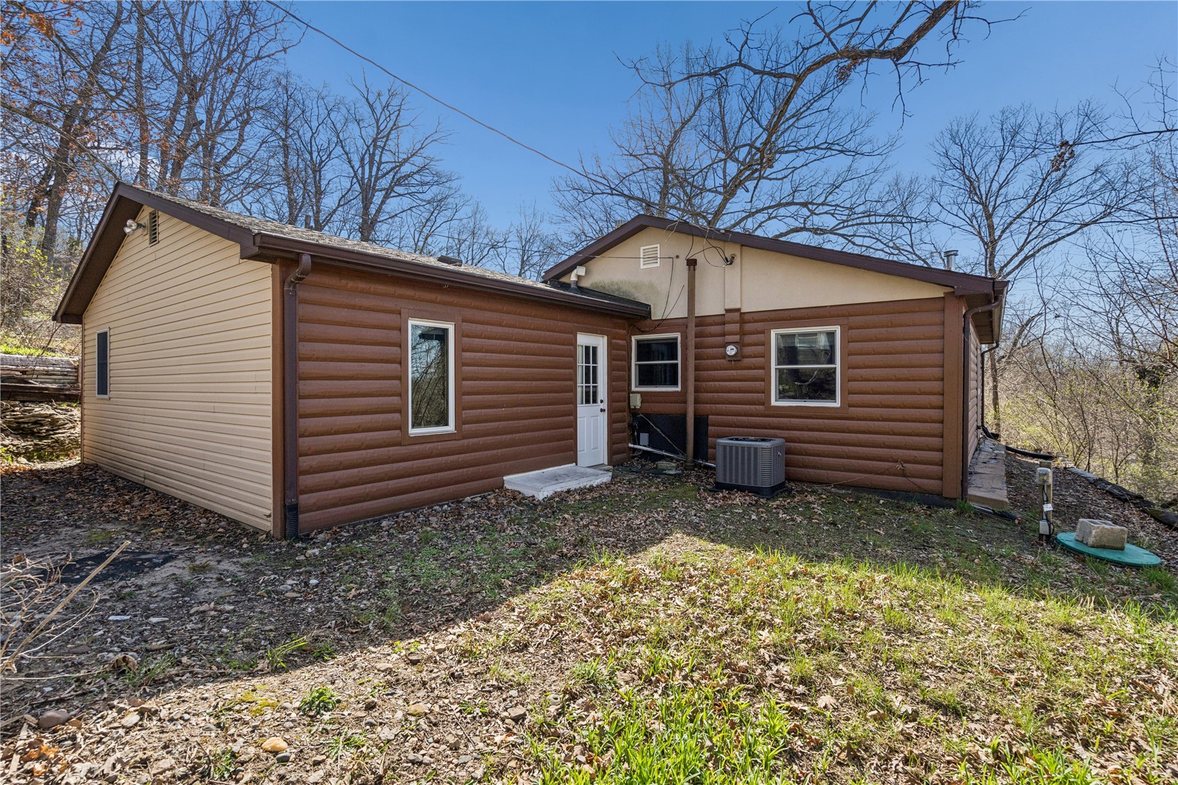 2576 58th Street Lane Vinton IA 52349