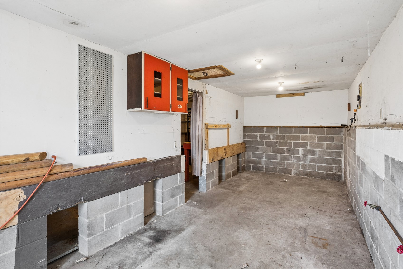 2576 58th Street Lane Vinton IA 52349