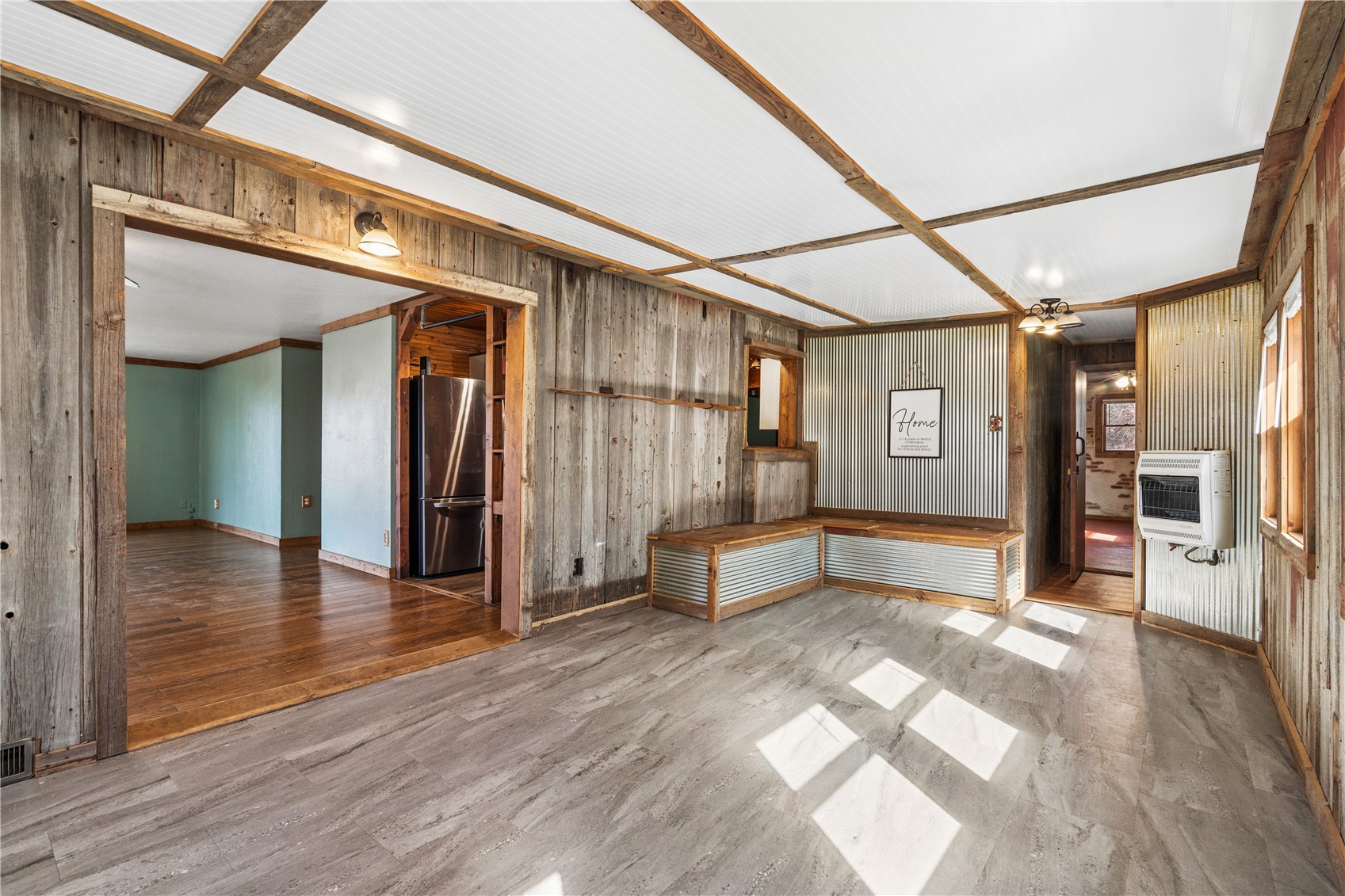 2576 58th Street Lane Vinton IA 52349