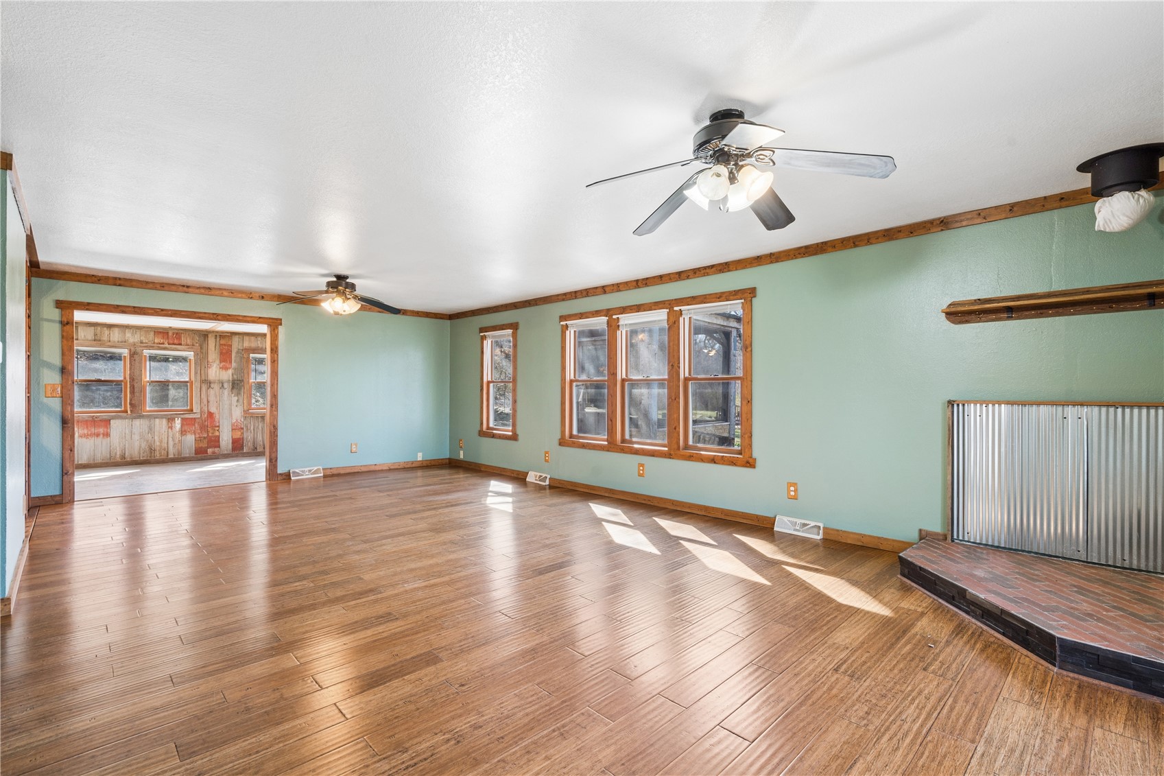 2576 58th Street Lane Vinton IA 52349
