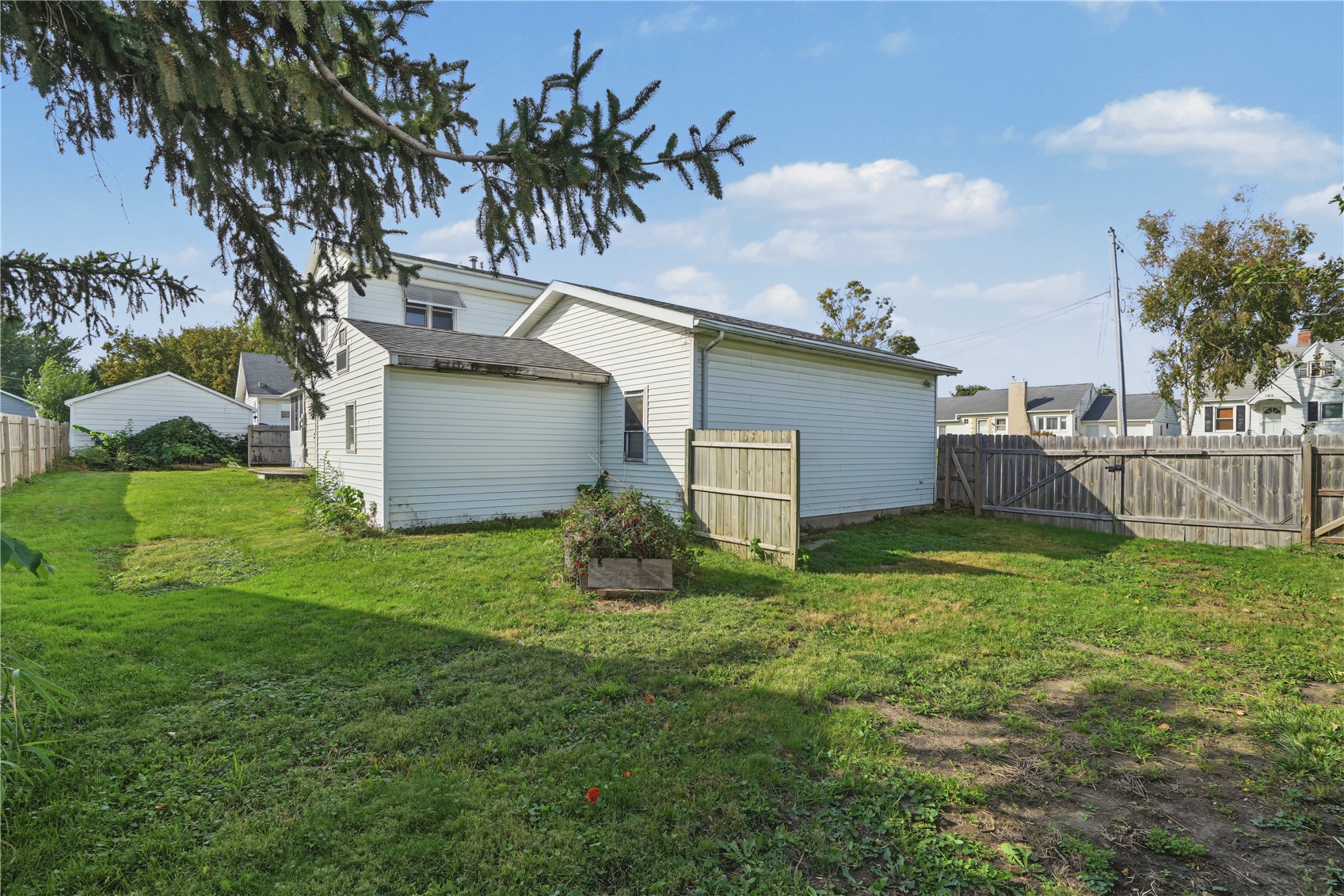 107 24th Avenue SW Cedar Rapids IA 52404
