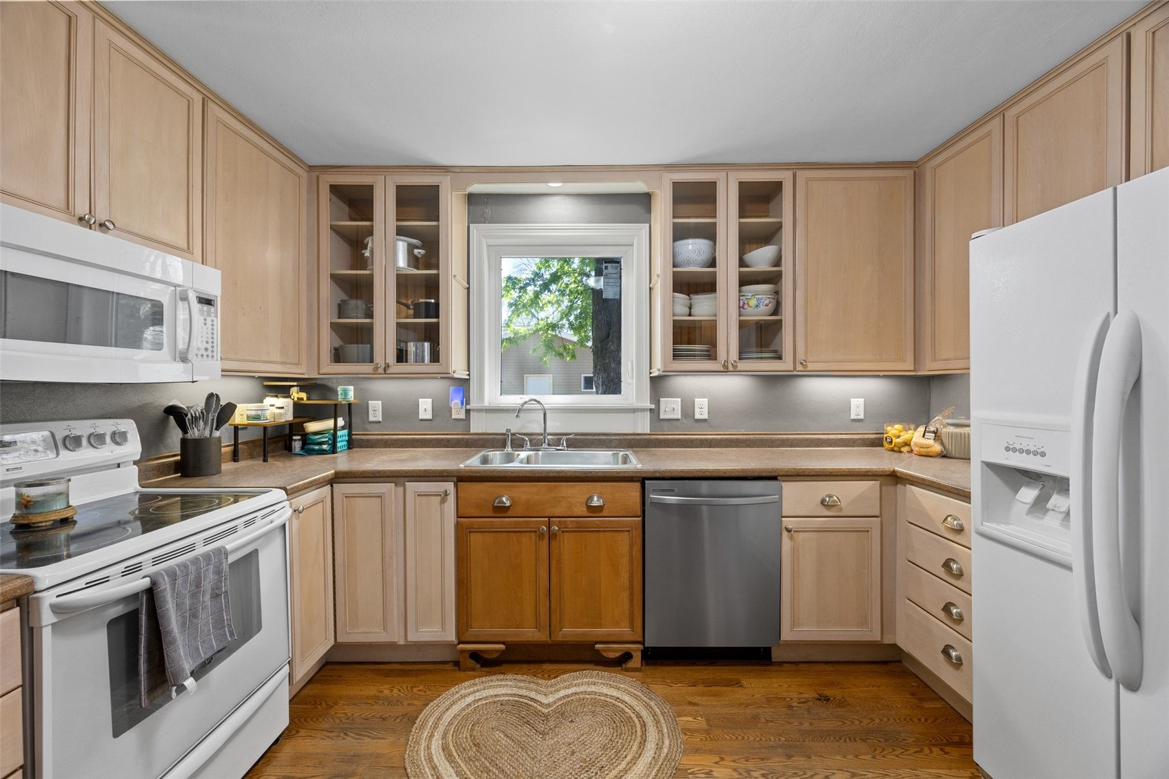 927 G Avenue NW Cedar Rapids IA 52405