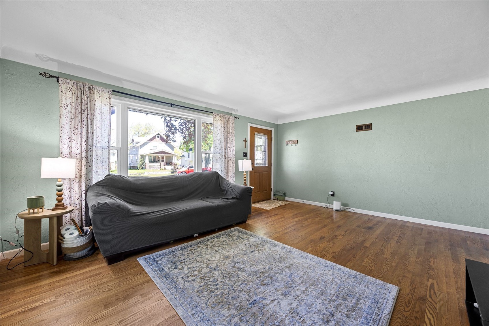 927 G Avenue NW Cedar Rapids IA 52405