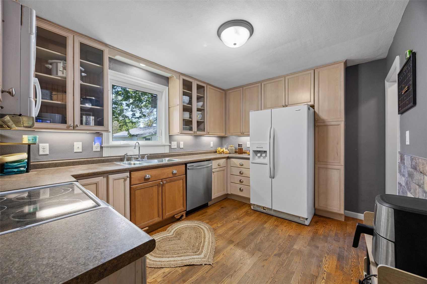 927 G Avenue NW Cedar Rapids IA 52405