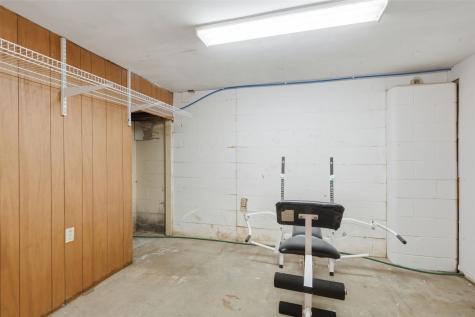 703 E State Street Williamsburg IA 52361