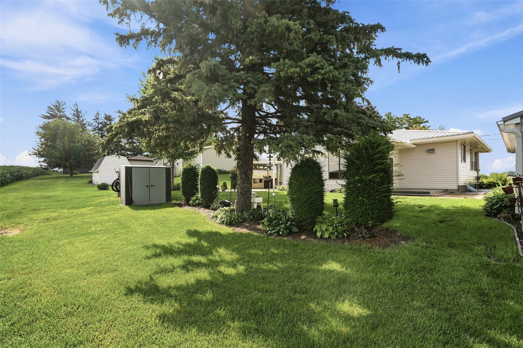 703 E State Street Williamsburg IA 52361