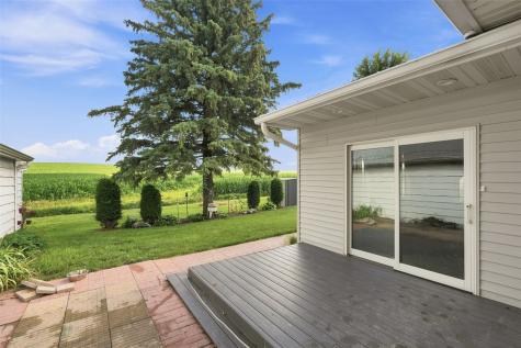 703 E State Street Williamsburg IA 52361