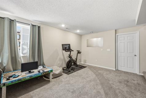 2768 Irving Iowa City IA 52246