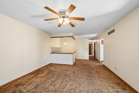 614 Line Street Norway IA 52318