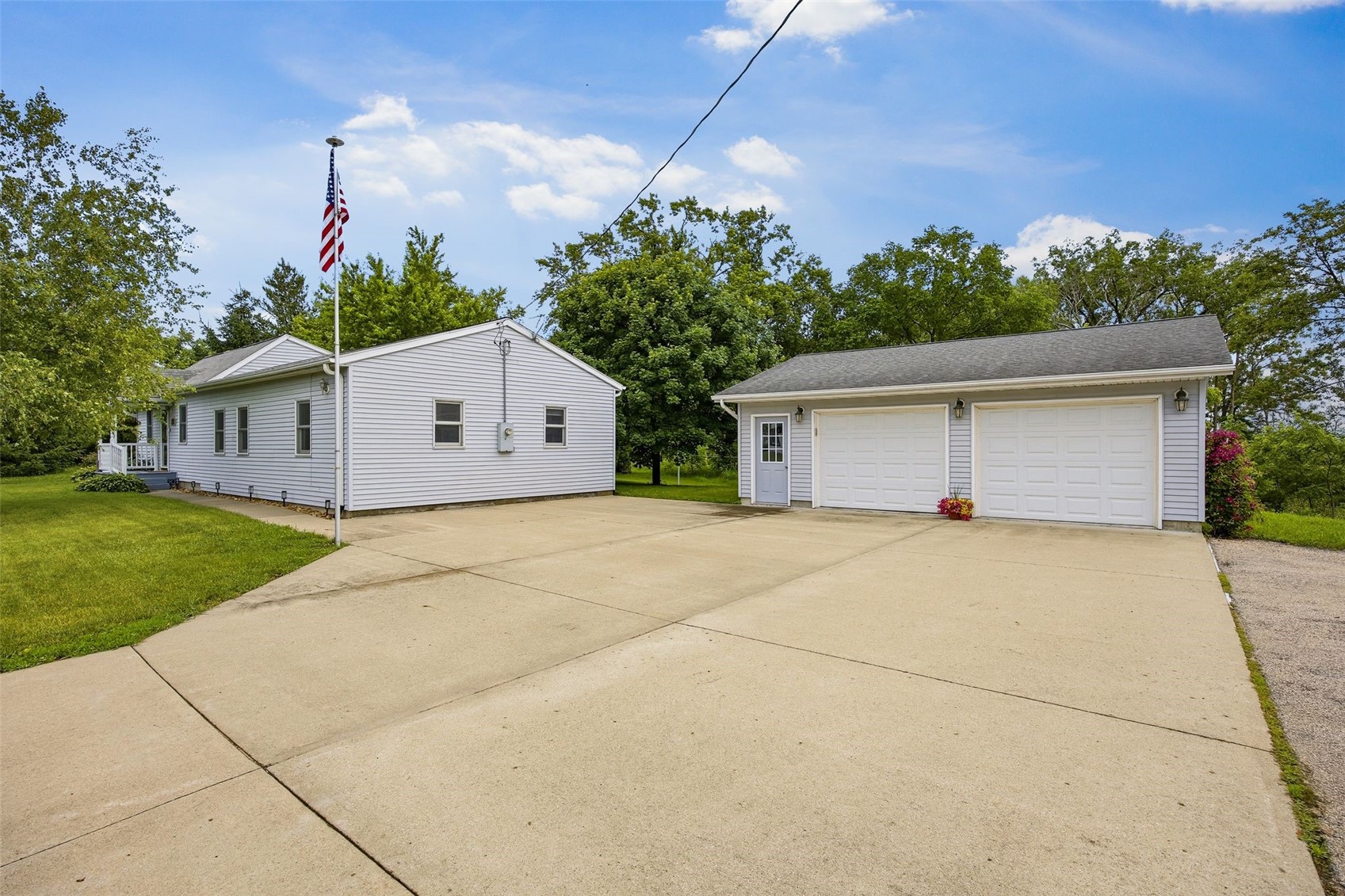 446 Milwaukee Street Parnell IA 52325