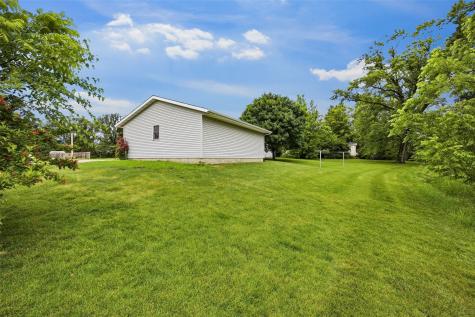 446 Milwaukee Street Parnell IA 52325