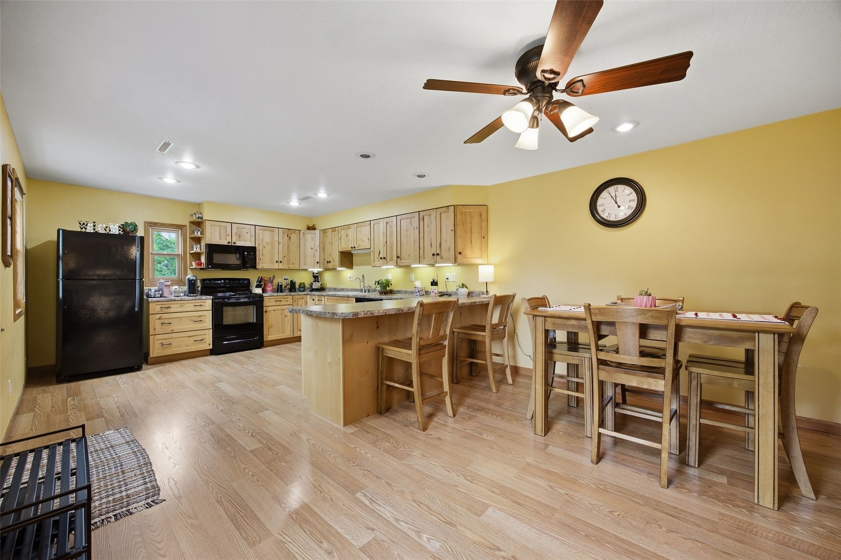 446 Milwaukee Street Parnell IA 52325