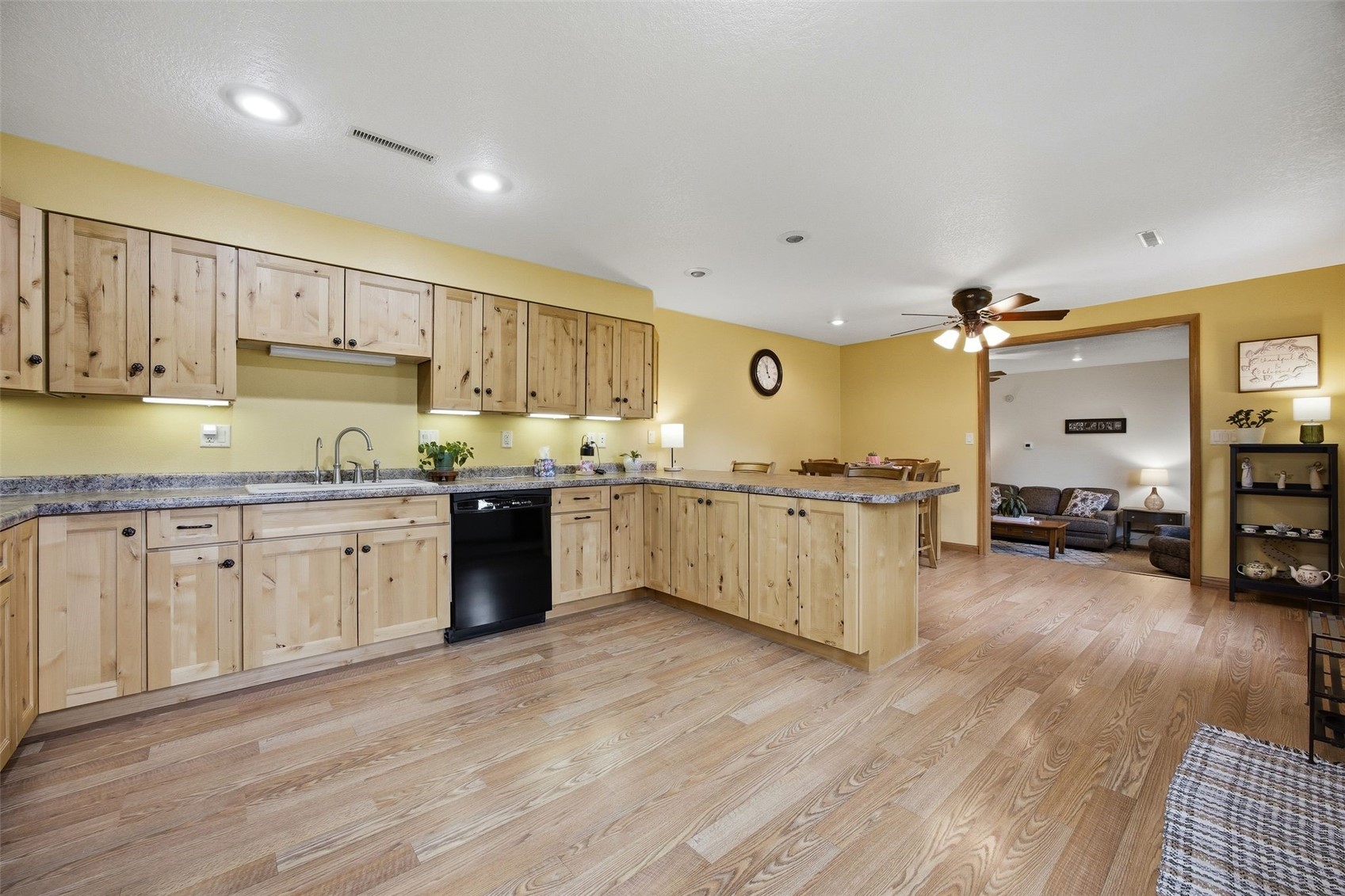 446 Milwaukee Street Parnell IA 52325