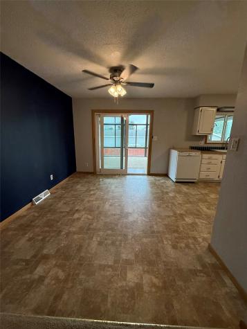 708 E 11th Street Vinton IA 52349