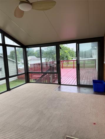 708 E 11th Street Vinton IA 52349